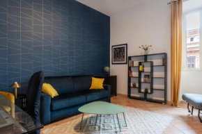 Lungotevere central and bright apartment